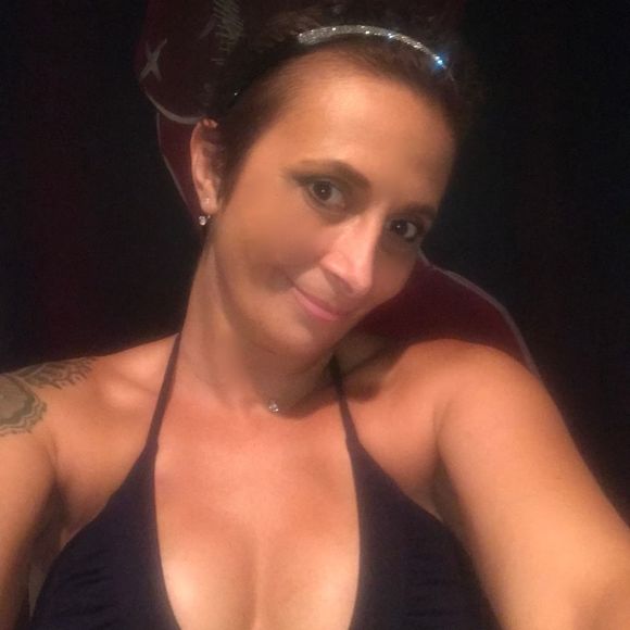 Meet your Posher, Sahar - Picture 1 of 1